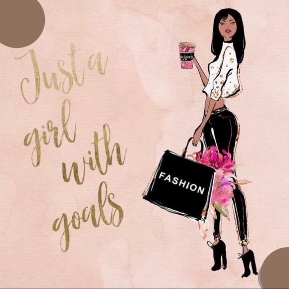 My name is Amanda! I love Thrifting & Resellingπ - Picture 2 of 15